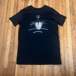 Reebok YLG (14/16) Black Basketball Graphic Tee